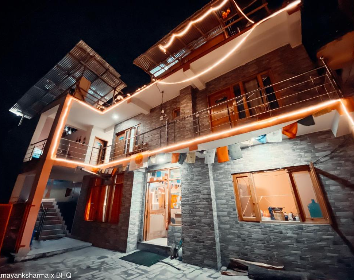 Backpackers Headquarter| Rooms & Dorms
